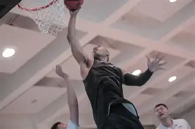 九游体育-窗口期孟菲斯灰熊备战CBA季后赛，防线松动细节曝光，态度坚定，数据趋势出现新变化