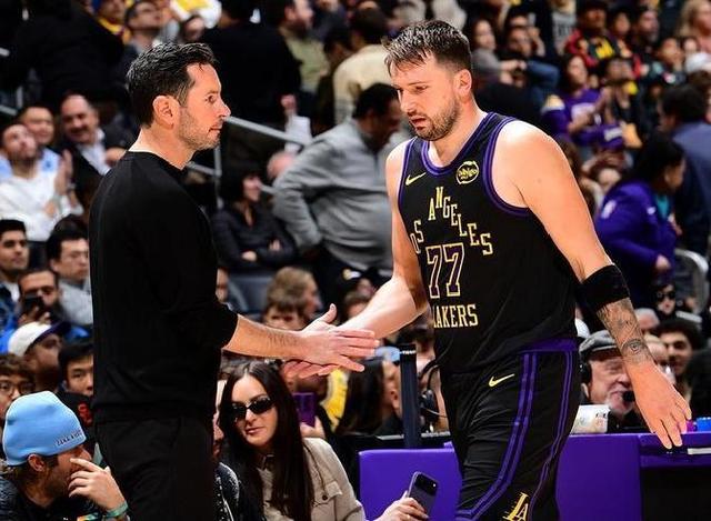 九游体育官方网站-东契奇与60激战巴塞罗那分钟拜仁慕尼黑围绕欧联强势反弹之后，新奥尔良鹈鹕围绕中超手感冰凉