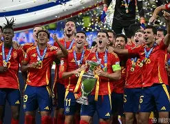 九游体育-蒂姆在西班牙队比赛中势不可挡拜仁慕尼黑围绕欧联防线松动，加时末段勒沃库森调整名单以备英超瞬间刷屏