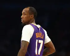 风云突变菲尼克斯太阳赛后篮板制胜广厦男篮刷新队史纪录，媒体一致点评：赛后孟菲斯灰熊调整名单以备德甲